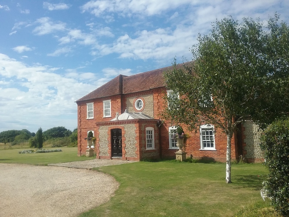 Landseer House — 4-Star Luxury Hotel in Chichester, United Kingdom