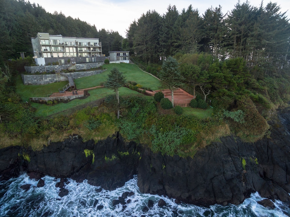 Whale Cove Inn - photo 30