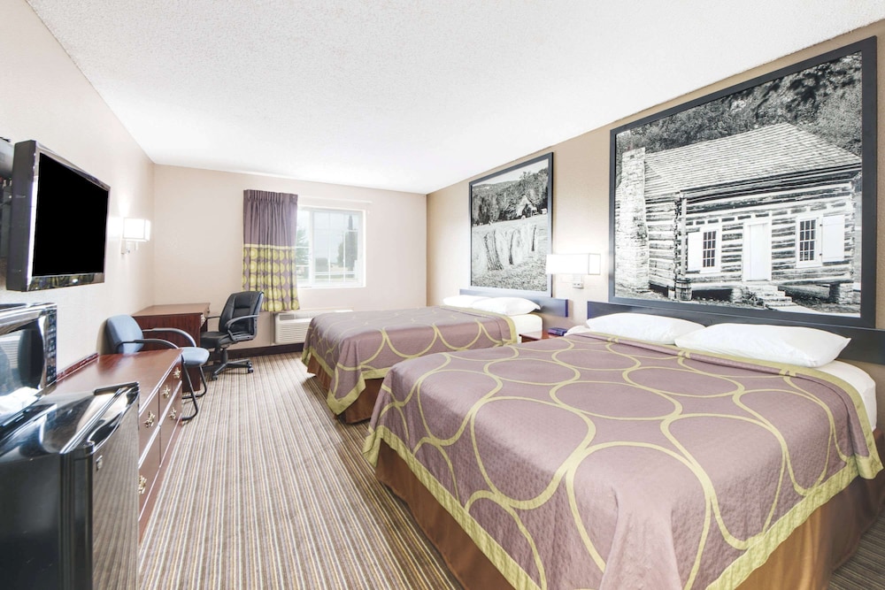 Super 8 by Wyndham Neosho - photo 18