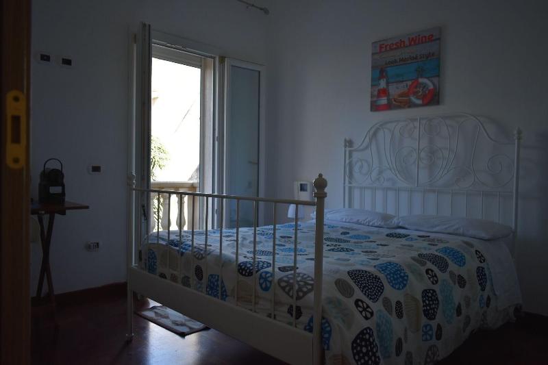 Room In Guest Room Private Room And Breakfast — Lecce