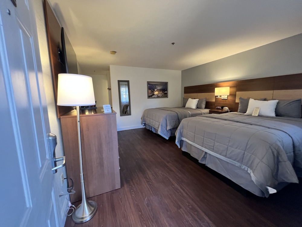 Inn at Cemetery Hill - photo 9