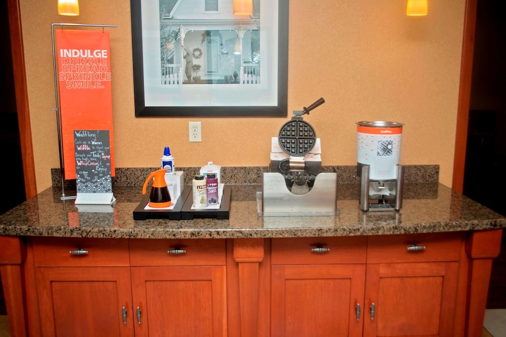 Hampton Inn Evanston - photo 41