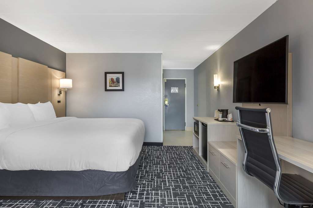 Comfort Inn Hyannis Cape Cod - photo 15