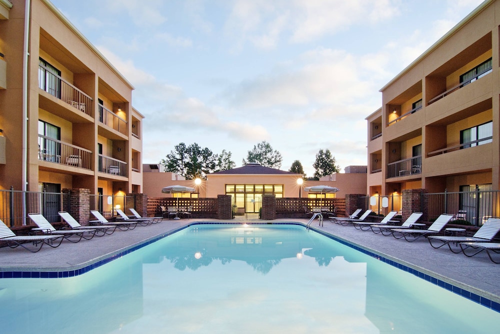 Courtyard by Marriott Huntsville University Drive - photo 13
