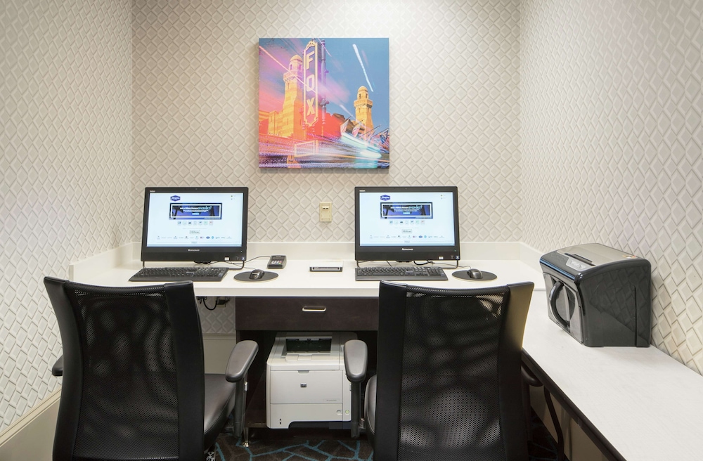 Hampton Inn & Suites Atlanta Downtown - photo 49