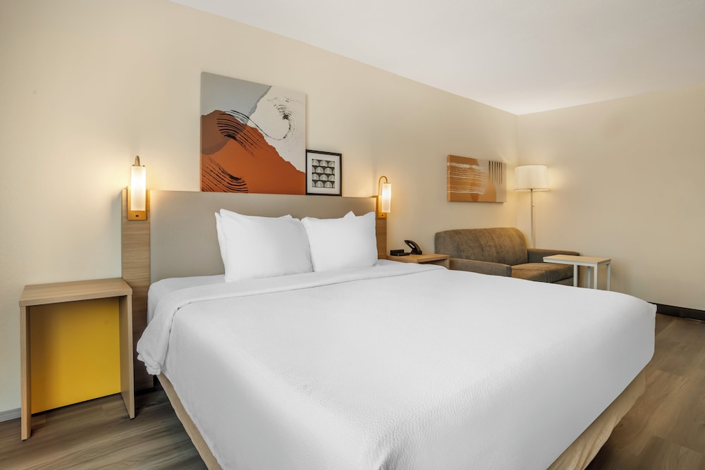Spark by Hilton Kannapolis - photo 16