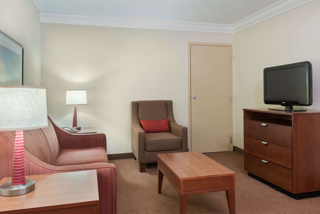 Comfort Inn Fayetteville near Fort Bragg - photo 19