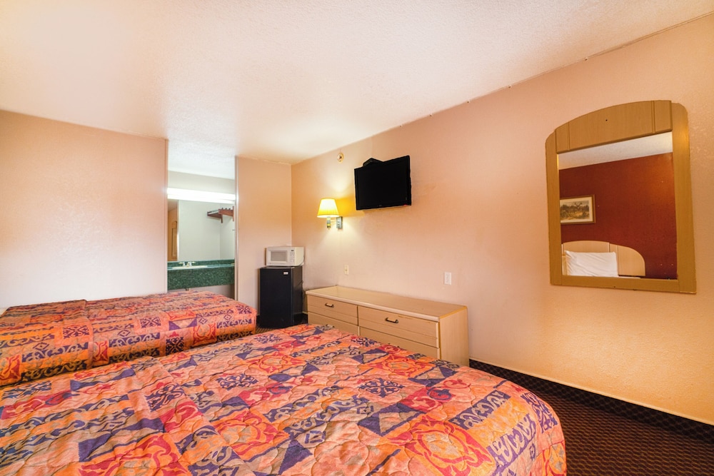 Regency Inn Three Rivers I 37 - photo 14