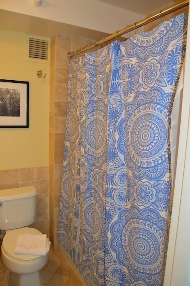 2417 at Lihue Oceanfront Resort - photo 24