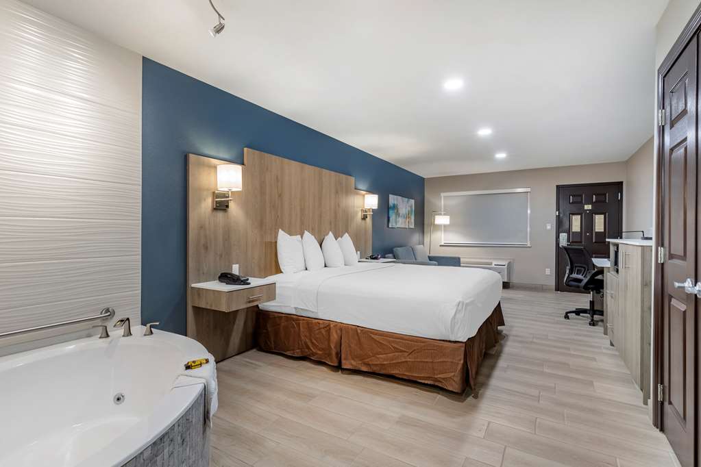 Best Western Plus Edinburg Inn & Suites — hotel in Edinburg