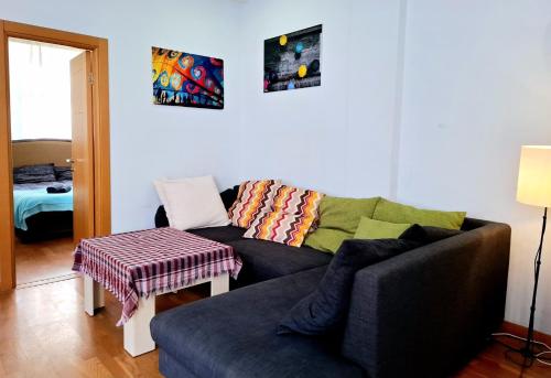 City Center 2BDR Apartment near Rustaveli Av