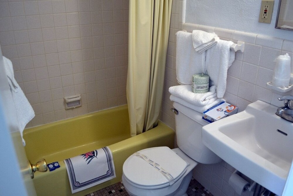 Diamond Crest Motel - photo 17
