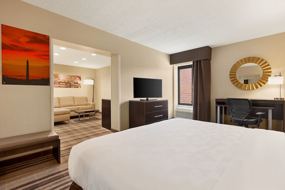Holiday Inn Washington Dulles International Airport by IHG - photo 7
