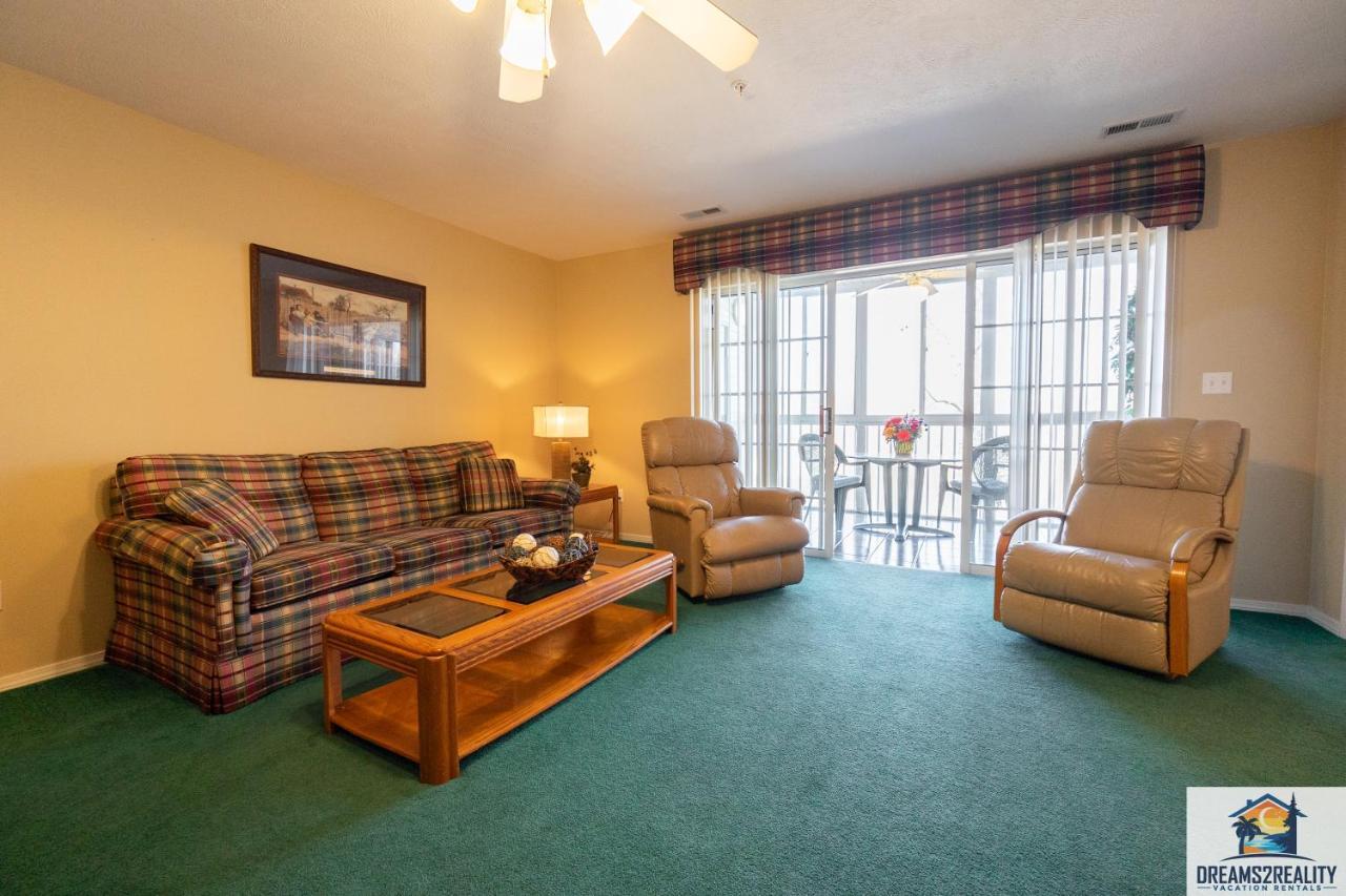 2Br Walk In Condo Near The Strip Free Tickets Included Ch1 18 — 4-Star Luxury Hotel in Branson, United States