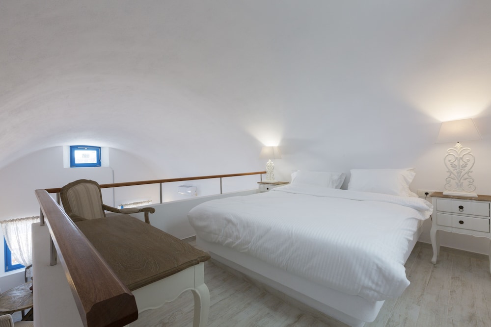 Desiterra Resort & Spa — Fira — photo 4