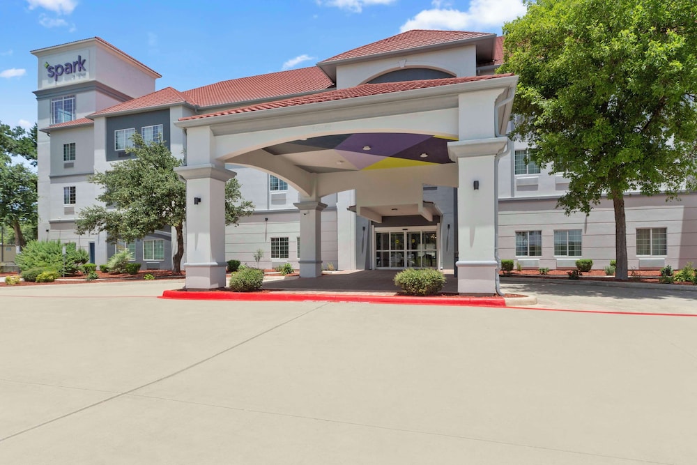 Spark by Hilton San Antonio Dominion - photo 33