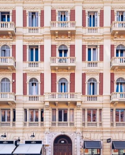 Rossopetruzzelli la Vista Piu Bella Della Citta — 4-Star Luxury Hotel in Bari, Italy