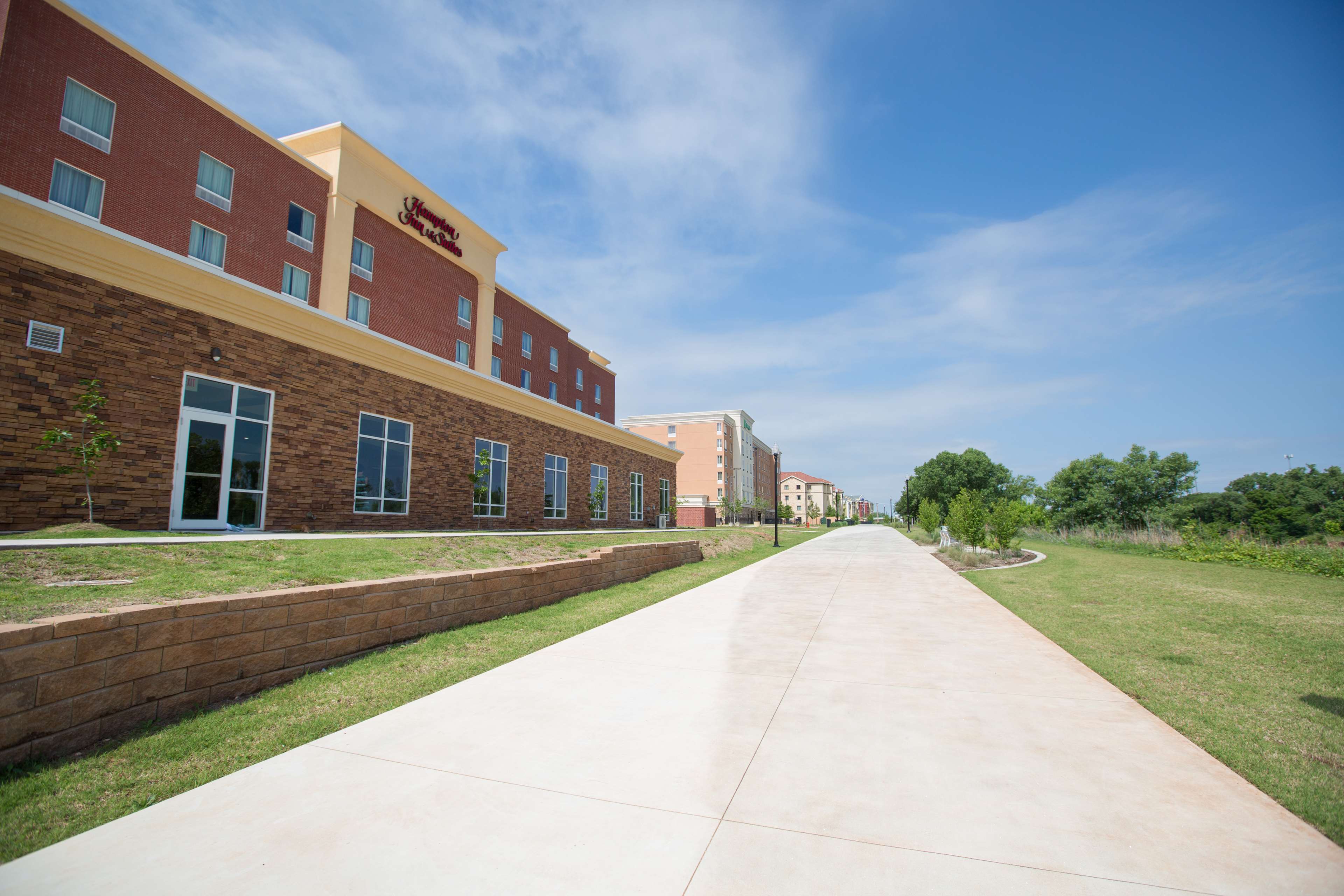Hampton Inn & Suites Oklahoma City Airport - photo 3