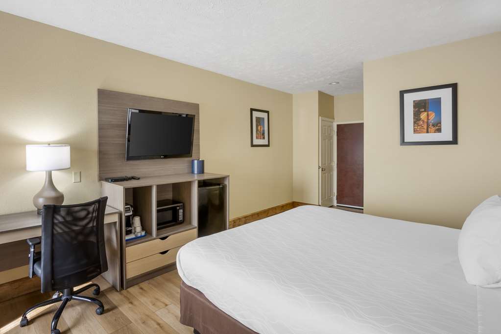 Best Western Plus Springfield Airport Inn - photo 19