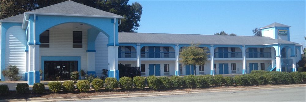 America's Best Inn Siler City - photo 9