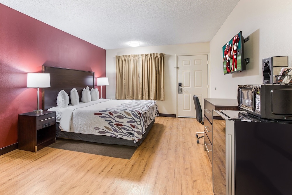 Red Roof Inn Albuquerque Midtown - photo 11
