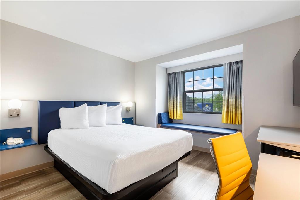 Microtel Inn & Suites by Wyndham Norcross - photo 21