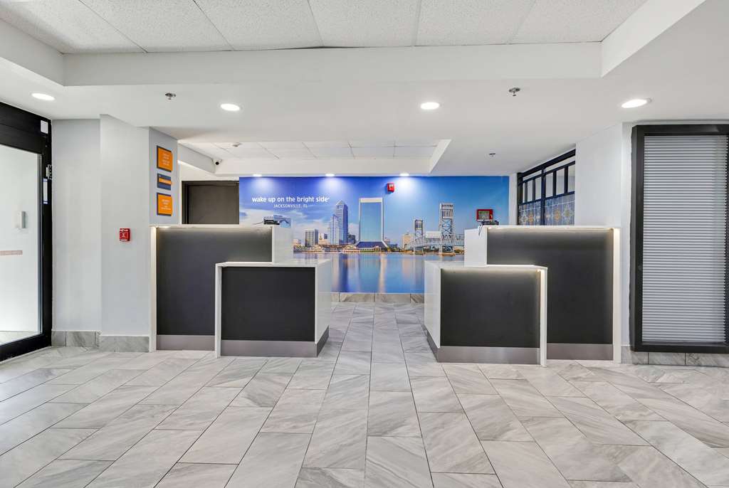 La Quinta Inn & Suites by Wyndham Jacksonville Mandarin - photo 8
