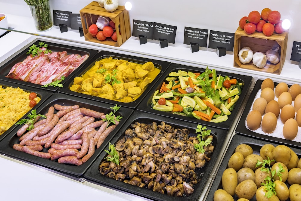 מזון ומשקאות