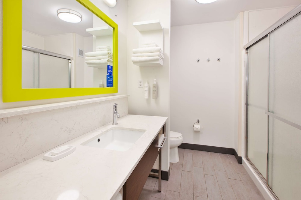 Hampton Inn Clarion - photo 52