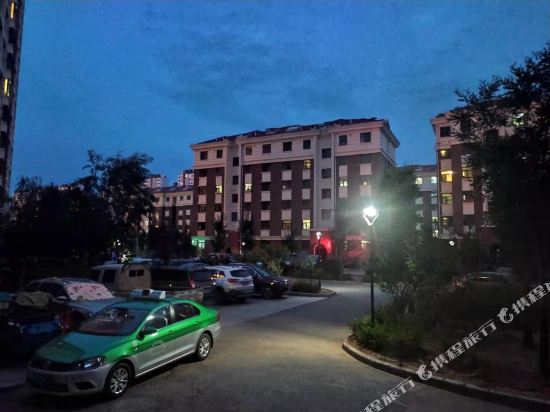 Haidong bright moon family hotel in Haidong, People's Republic of China