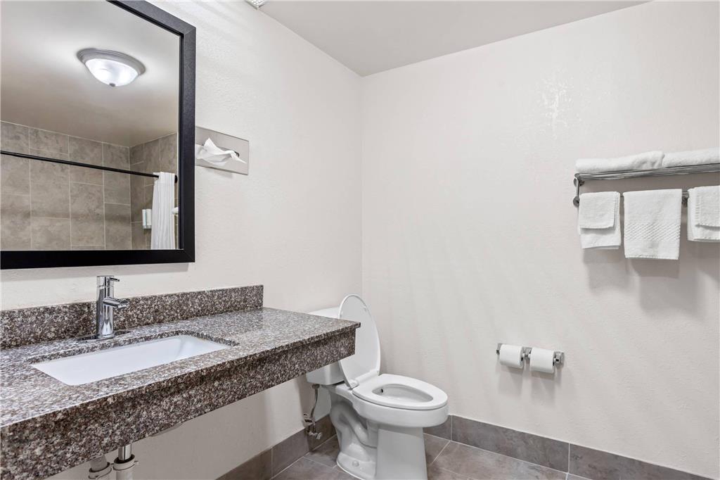 Econo Lodge Jesup GA - photo 23
