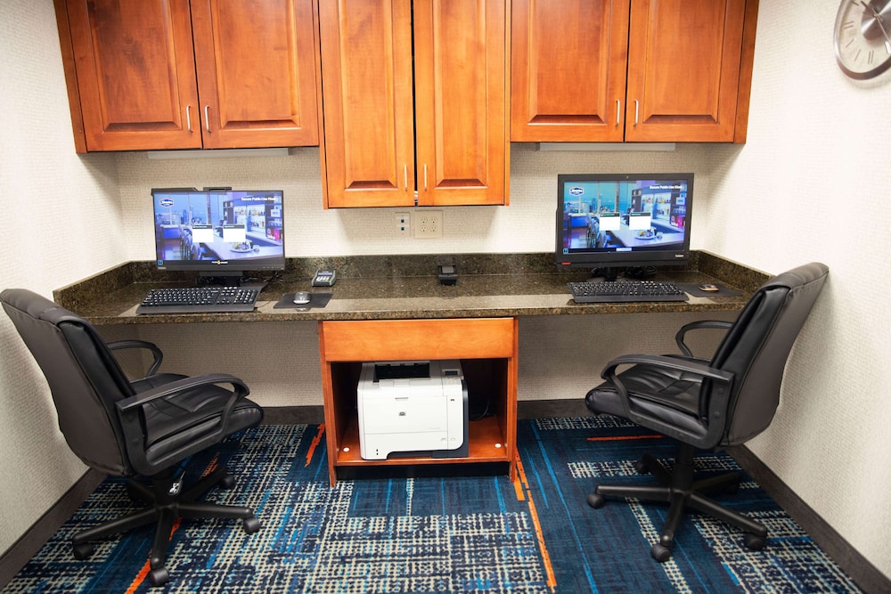 Hampton Inn & Suites Jacksonville - photo 62