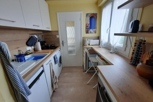 42m Overlooking the Pine Forest And Near the Sea in Les Sables-D'olonne, France