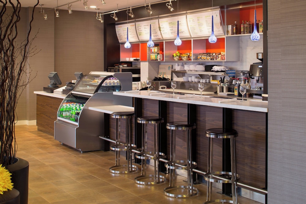 Courtyard by Marriott Providence Downtown - photo 20