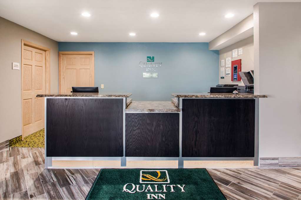 Quality Inn Madison West Near University Area - photo 3