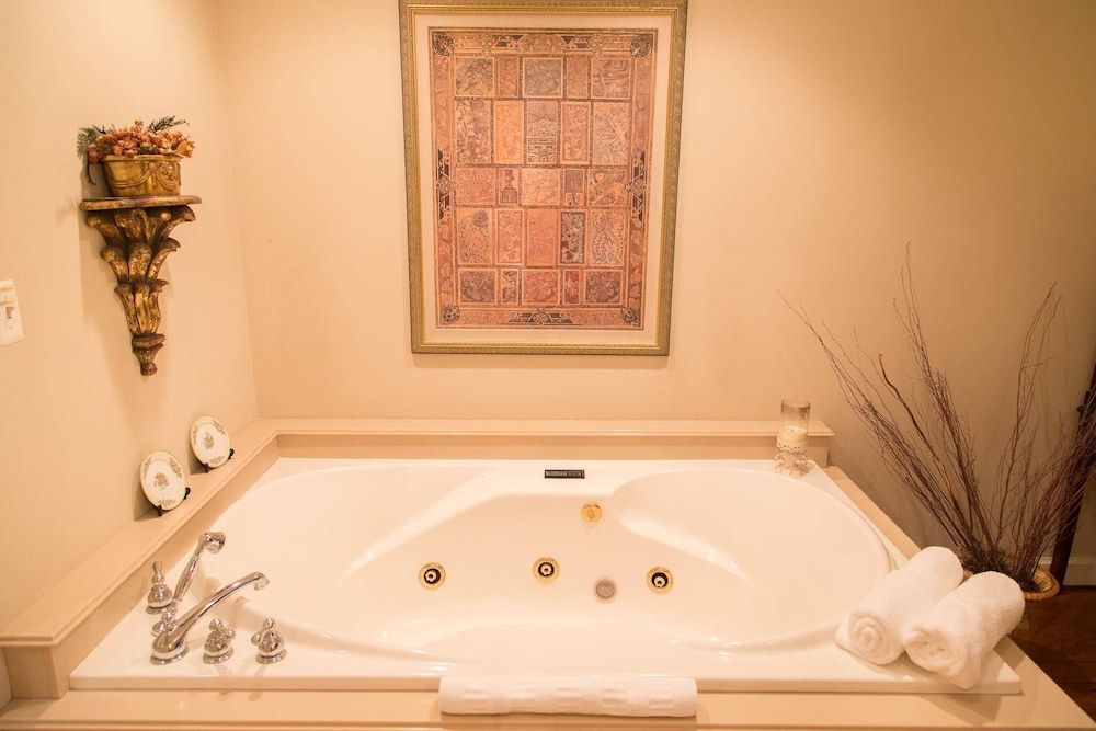 Inn at Stone Manor - photo 7
