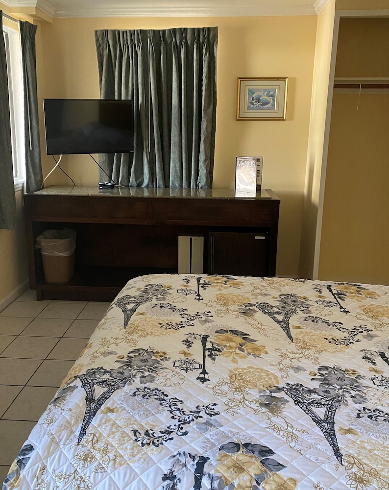 Ocean Cove Motel - photo 15