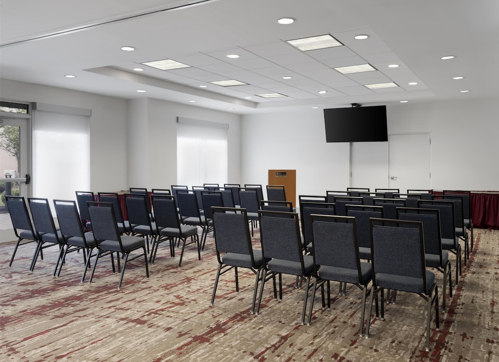 Hilton Garden Inn Indianapolis Northeast Fishers - photo 22