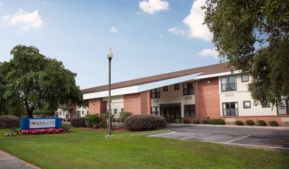 Federal City Inn and Suites - photo 18