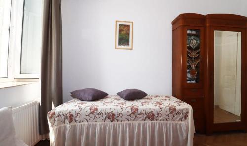City Center Charm Family Apartment By Wehost