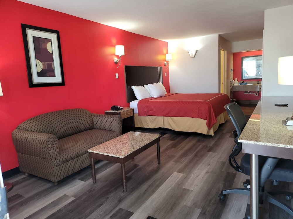 Texas Inn & Suites Raymondville - photo 28