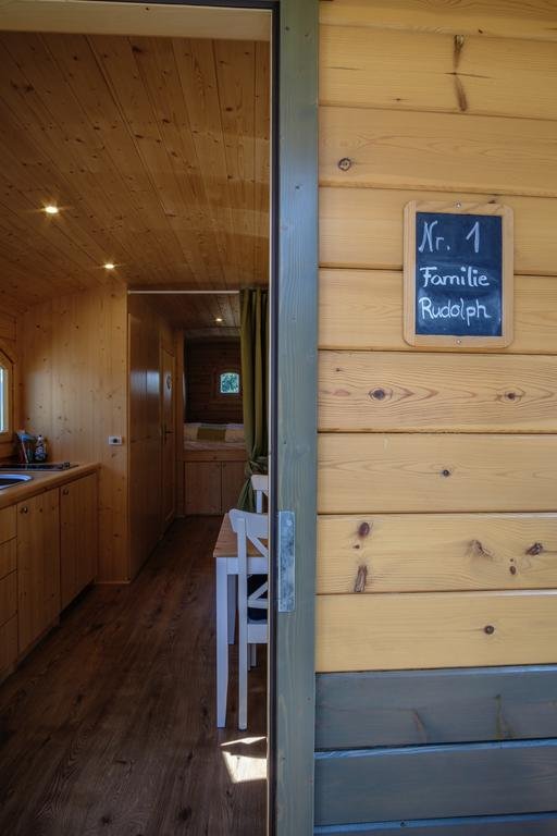 Camping Wagenhausen — 4-Star Luxury Hotel in Wagenhausen, Switzerland