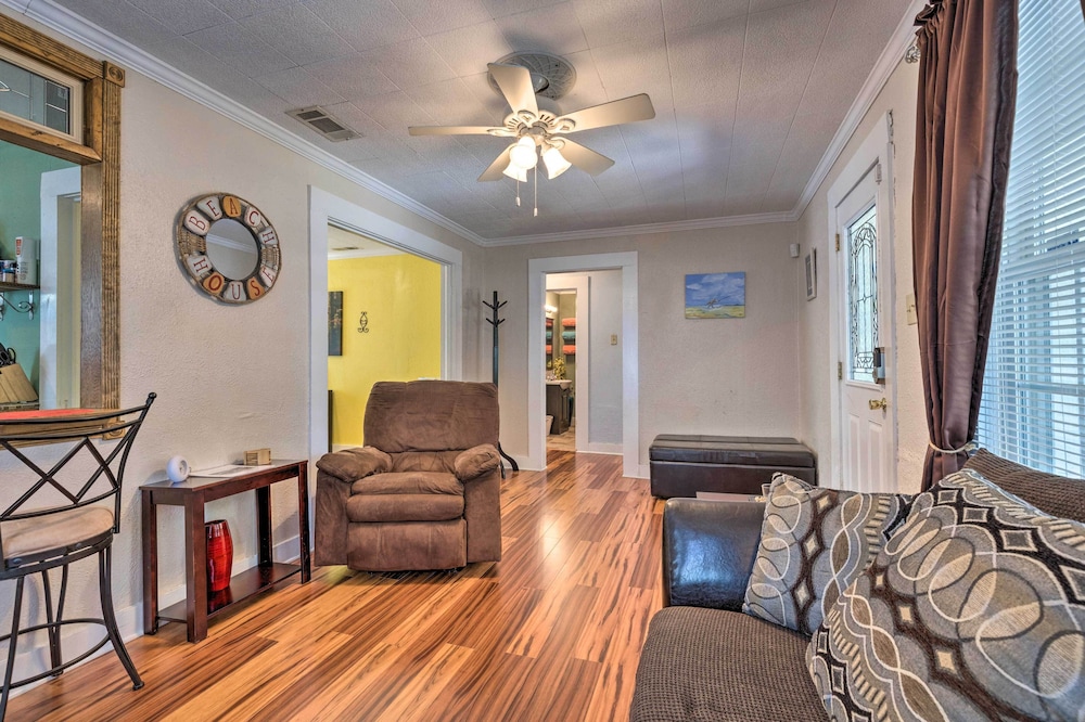 Cozy Gulfport Home Walk to Beach Marina and Casino - photo 16