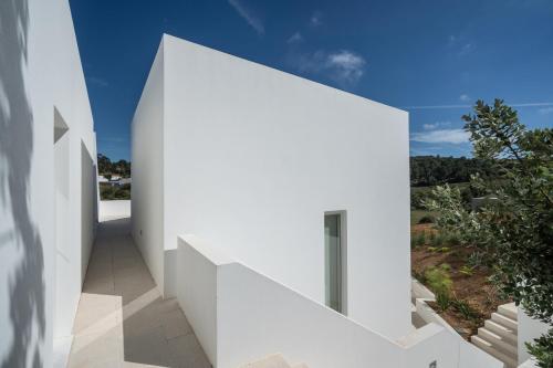 Golden House — 4-Star Luxury Hotel in Santo Isidoro, Portugal