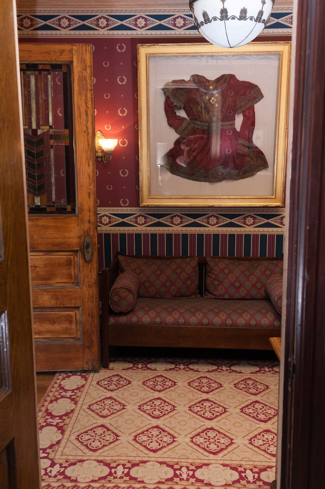 South Broadway Manor - photo 3