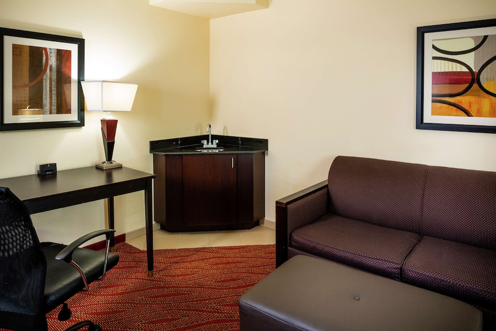 Hampton Inn Limerick Philadelphia Area - photo 17