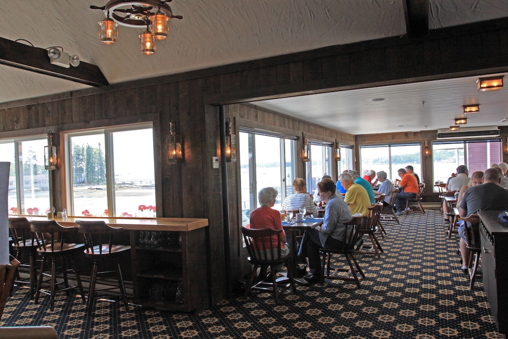 Tugboat Inn - photo 135