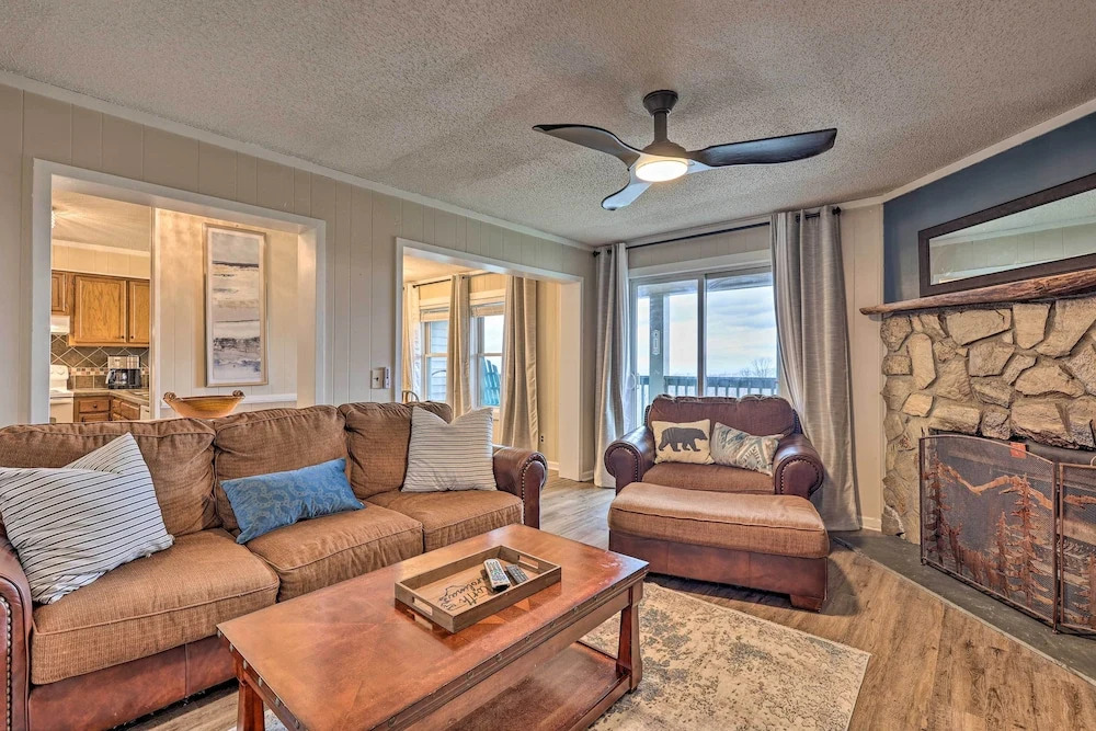 2 Mi to Skiing Resort Style Beech Mountain Condo - photo 27