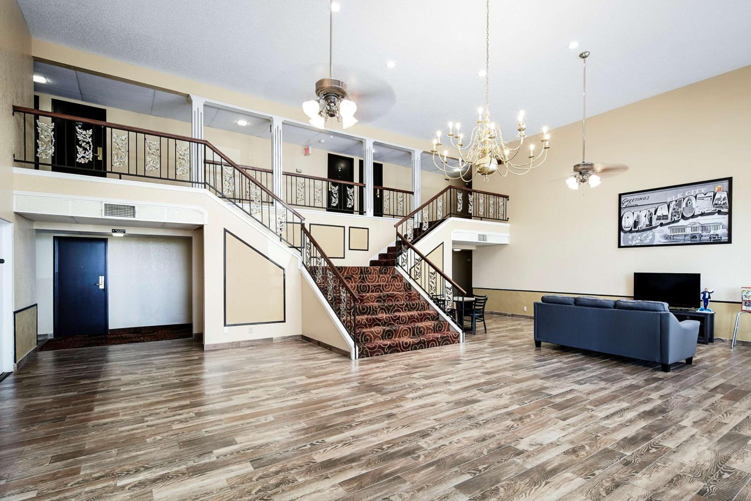 Super 8 by Wyndham Elk City - photo 22