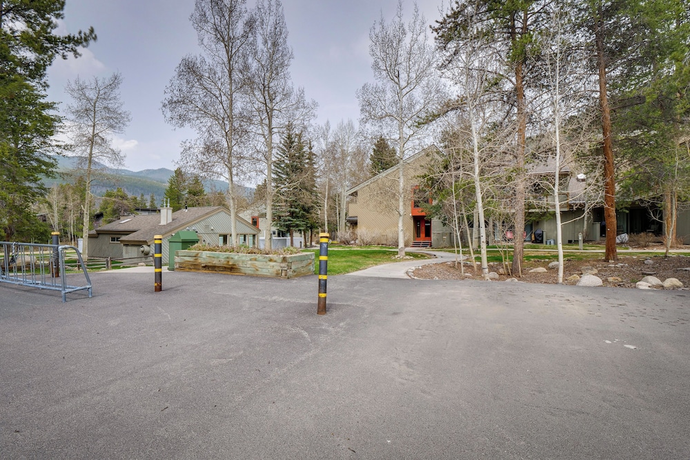 Ski Retreat: Keystone Resort Condo w Heated Pool - photo 11